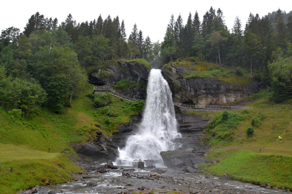 Steindalsfossen